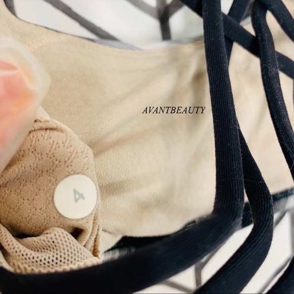 🔸 Lululemon free to be wild bra striped black 4 - Picture 8 of 9